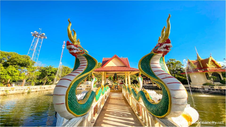 วัดโพธิ์ชัยศรี รูปปั้นที่มีสีสันสดใสดูแปลกตากว่าศาลาแก้วกู่ ที่หนองคาย วัดแห่งนี้จึงเหมาะที่จะเพิ่มเข้าไปในภูพระบาทหากคุณมีพาหนะส่วนตัว