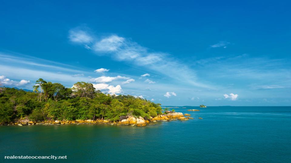 หมู่บ้านที่ได้รับความนิยมมากที่สุดรอบๆ เมืองเบอราสตากี คือหมู่บ้าน Lingga ซึ่งอยู่ห่างจากเมืองกาบันจาเฮไปทางตะวันตกเฉียงเหนือเพียงไม่กี่กิโลเมตร 