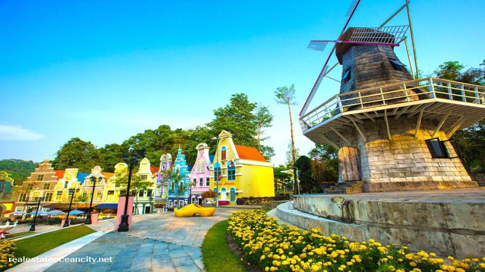 Brookside Valley เป็นสถานที่ท่องเที่ยวและที่พักยอดนิยมในจังหวัดระยอง โดดเด่นด้วยสถาปัตยกรรมสไตล์ยุโรปที่สวยงามและบรรยากาศธรรมชาติที่เงียบสงบ เหมาะสำหรับการพักผ่อนและถ่ายภาพสวยๆ